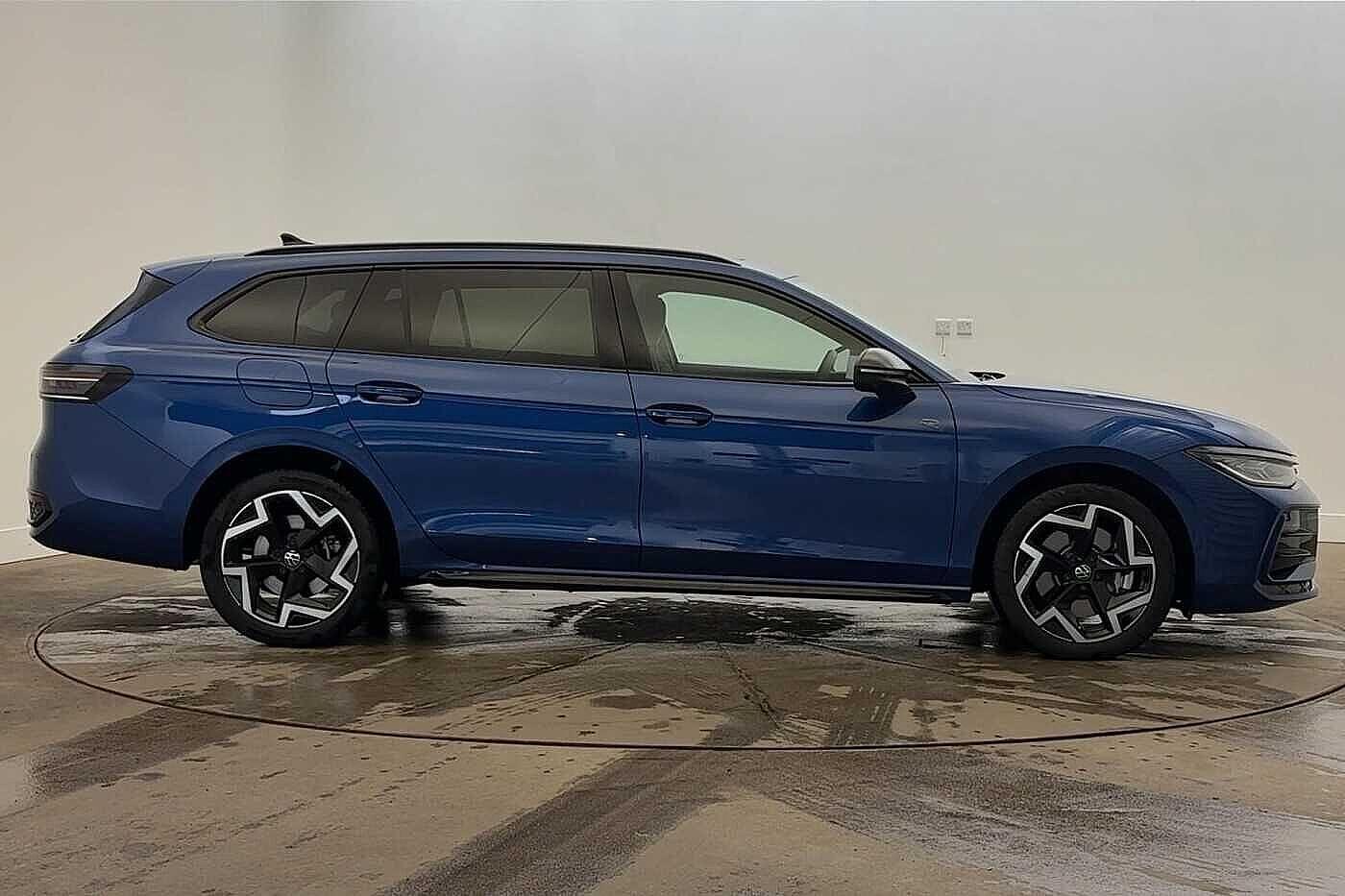 Used Volkswagen Passat 2025 for sale - 76896166: Photo 4