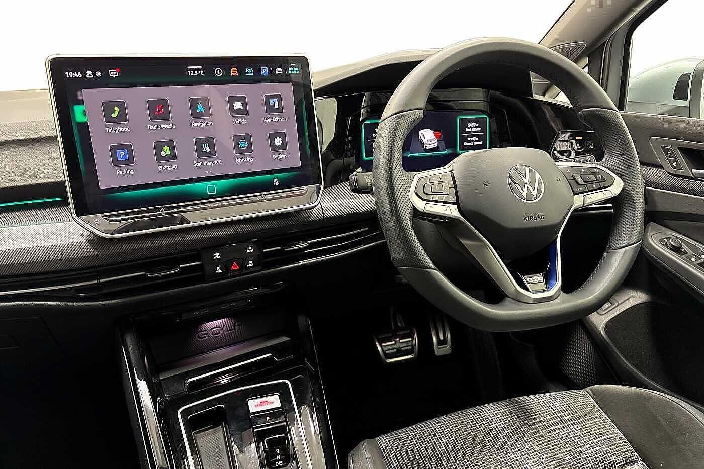 Used Volkswagen Golf 2025 for sale - 76469331: Photo 2