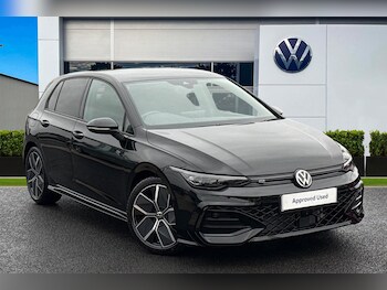 Used Volkswagen Golf 2025 for sale - 76546140: Photo