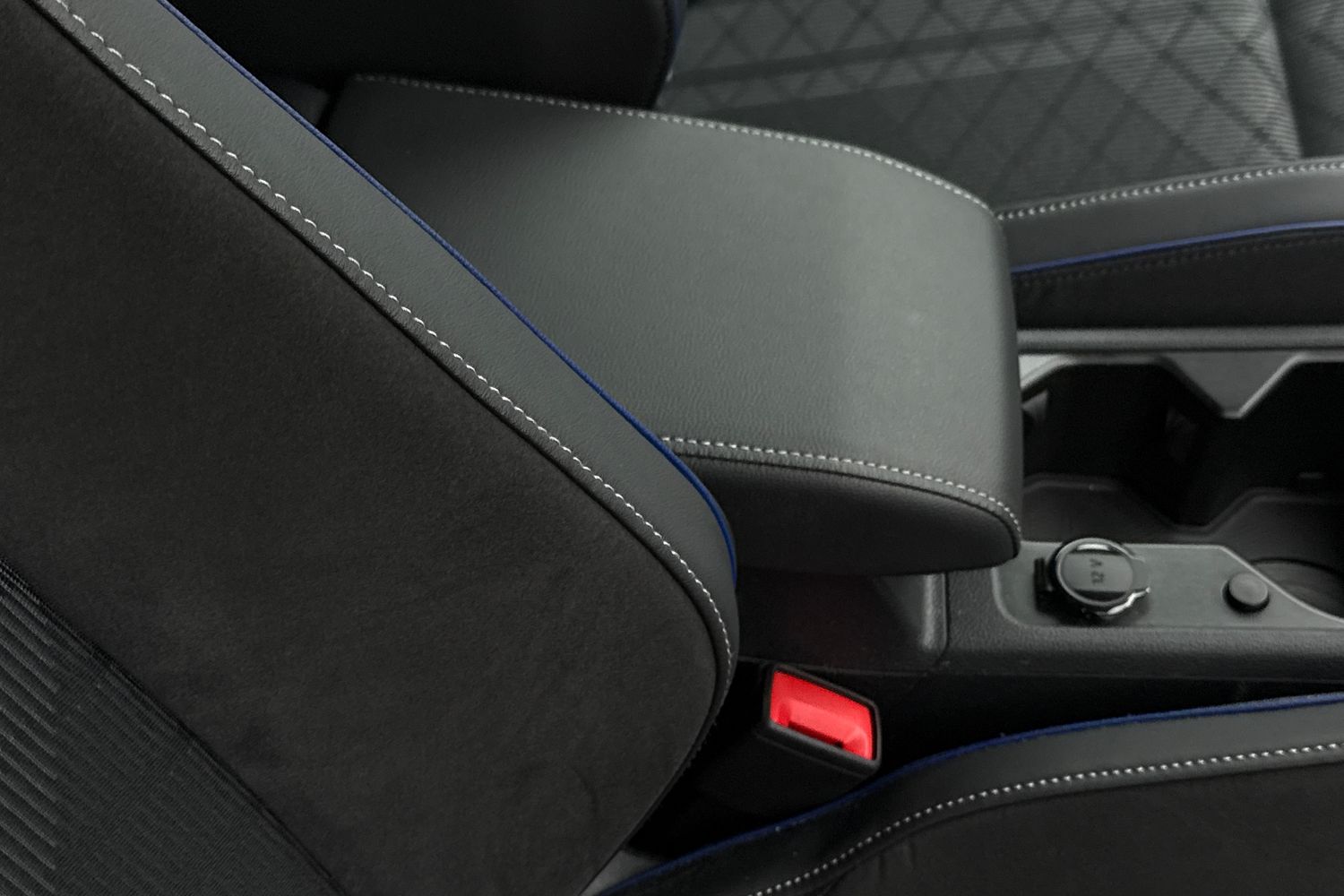 Used Volkswagen Golf 2025 for sale - 76546140: Photo 32