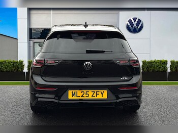 Used Volkswagen Golf 2025 for sale - 76546140: Photo