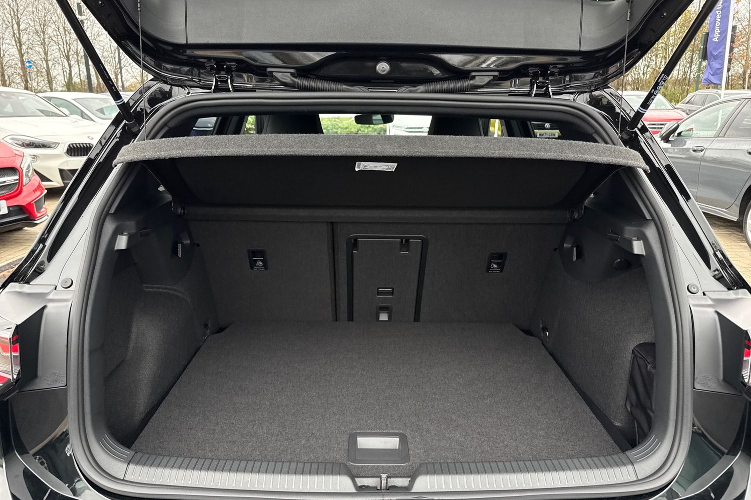 Used Volkswagen Golf 2025 for sale - 76546140: Photo 9