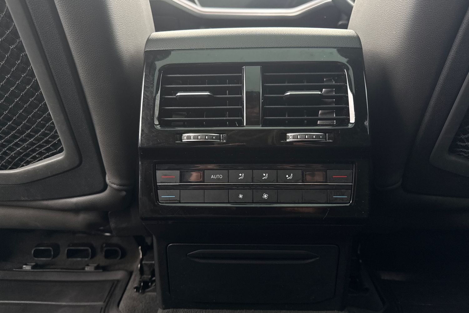 Used Volkswagen Touareg 2020 for sale - 77147572: Photo 31