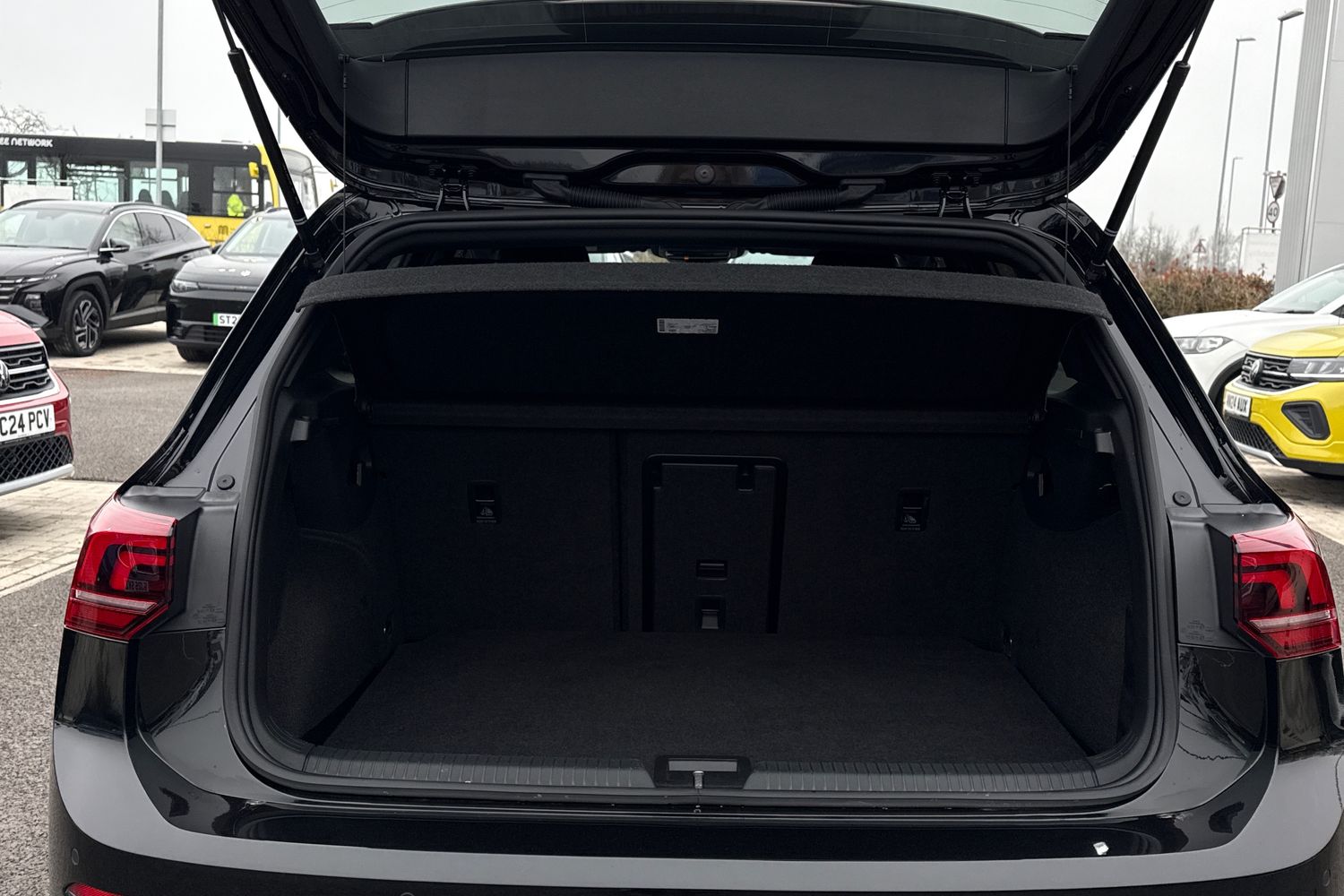 Used Volkswagen Golf 2025 for sale - 78132346: Photo 7