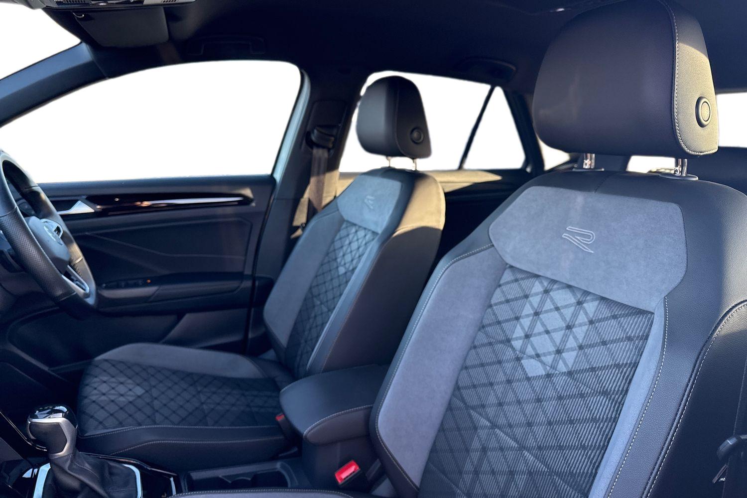 Used Volkswagen T-Roc 2022 for sale - 77233335: Photo 16