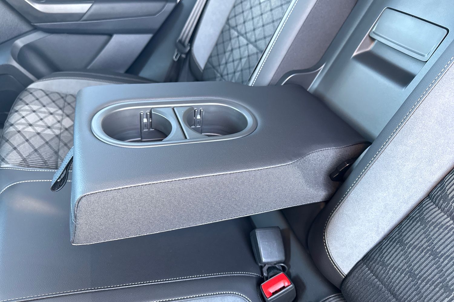 Used Volkswagen T-Roc 2022 for sale - 77233335: Photo 30