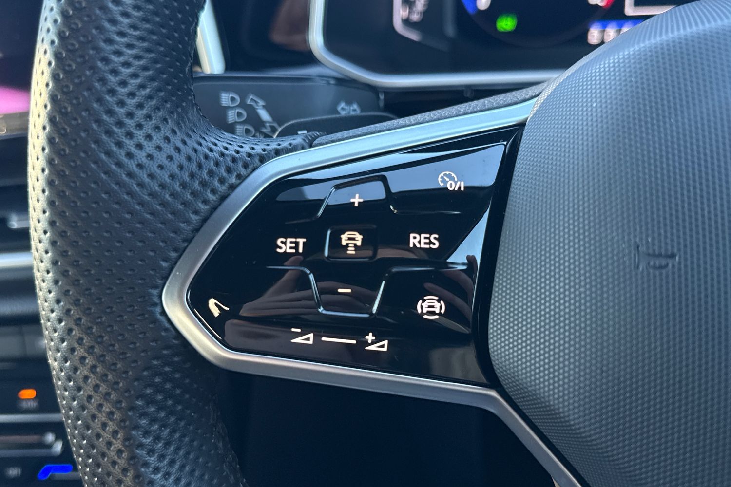 Used Volkswagen T-Roc 2022 for sale - 77233335: Photo 35