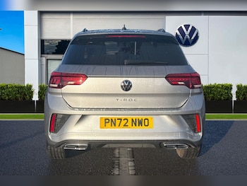 Used Volkswagen T-Roc 2022 for sale - 77233335: Photo