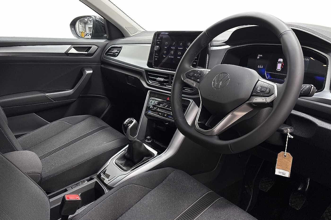 Used Volkswagen T-Roc 2024 for sale - 76480915: Photo 6