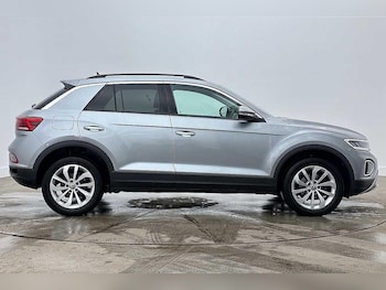 Used Volkswagen T-Roc 2025 for sale - 78681283: Photo