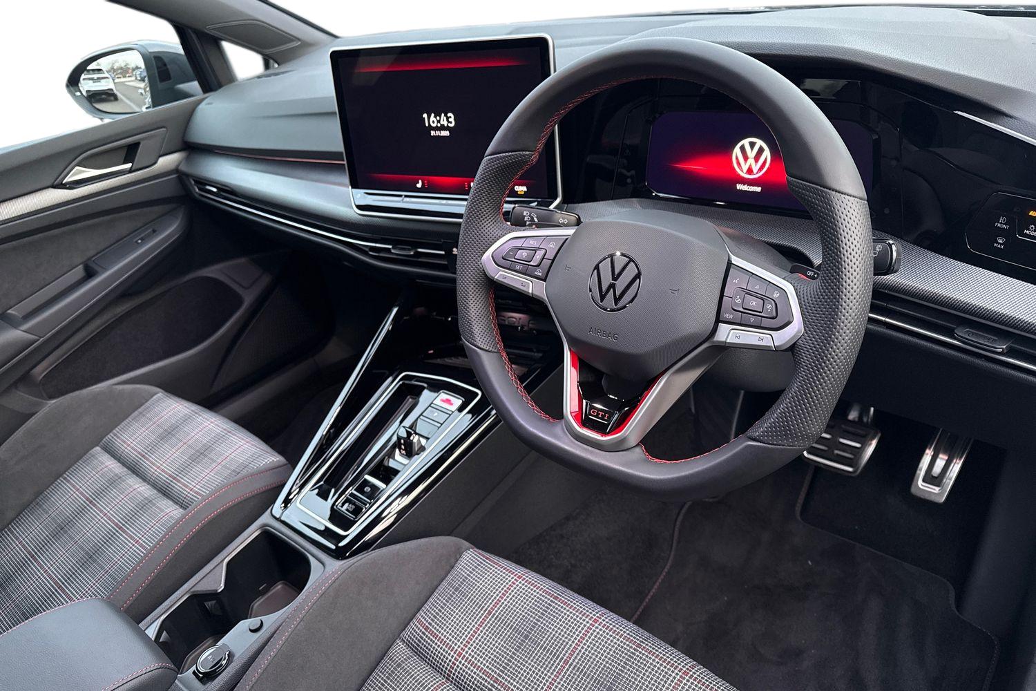 Used Volkswagen Golf 2025 for sale - 76581831: Photo 14