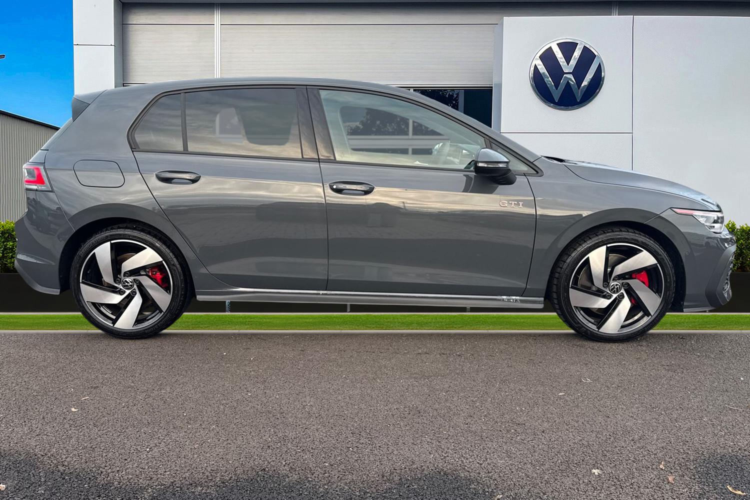 Used Volkswagen Golf 2025 for sale - 76581831: Photo 3