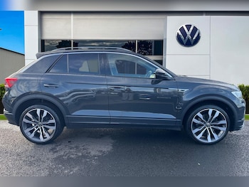 Used Volkswagen T-Roc 2021 for sale - 76863380: Photo