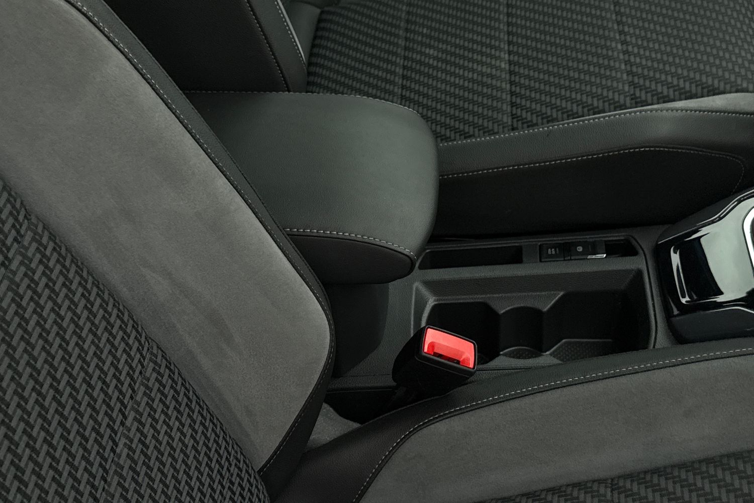 Used Volkswagen T-Roc 2019 for sale - 78001820: Photo 34