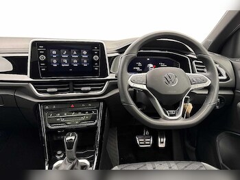 Used Volkswagen T-Roc 2025 for sale - 77820267: Photo