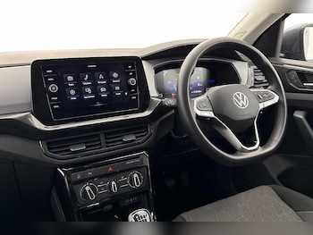 Used Volkswagen T-Cross 2024 for sale - 76220244: Photo 2