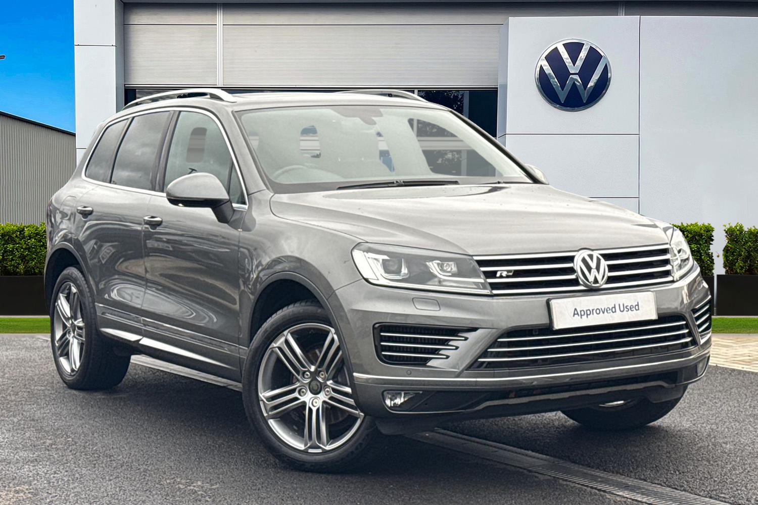 Used Volkswagen Touareg 2016 for sale - 76460945: Photo 1