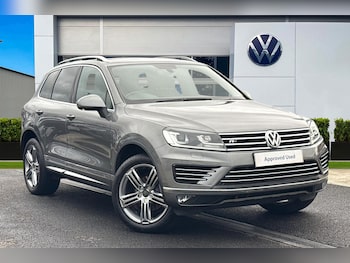 Used Volkswagen Touareg 2016 for sale - 76460945: Photo