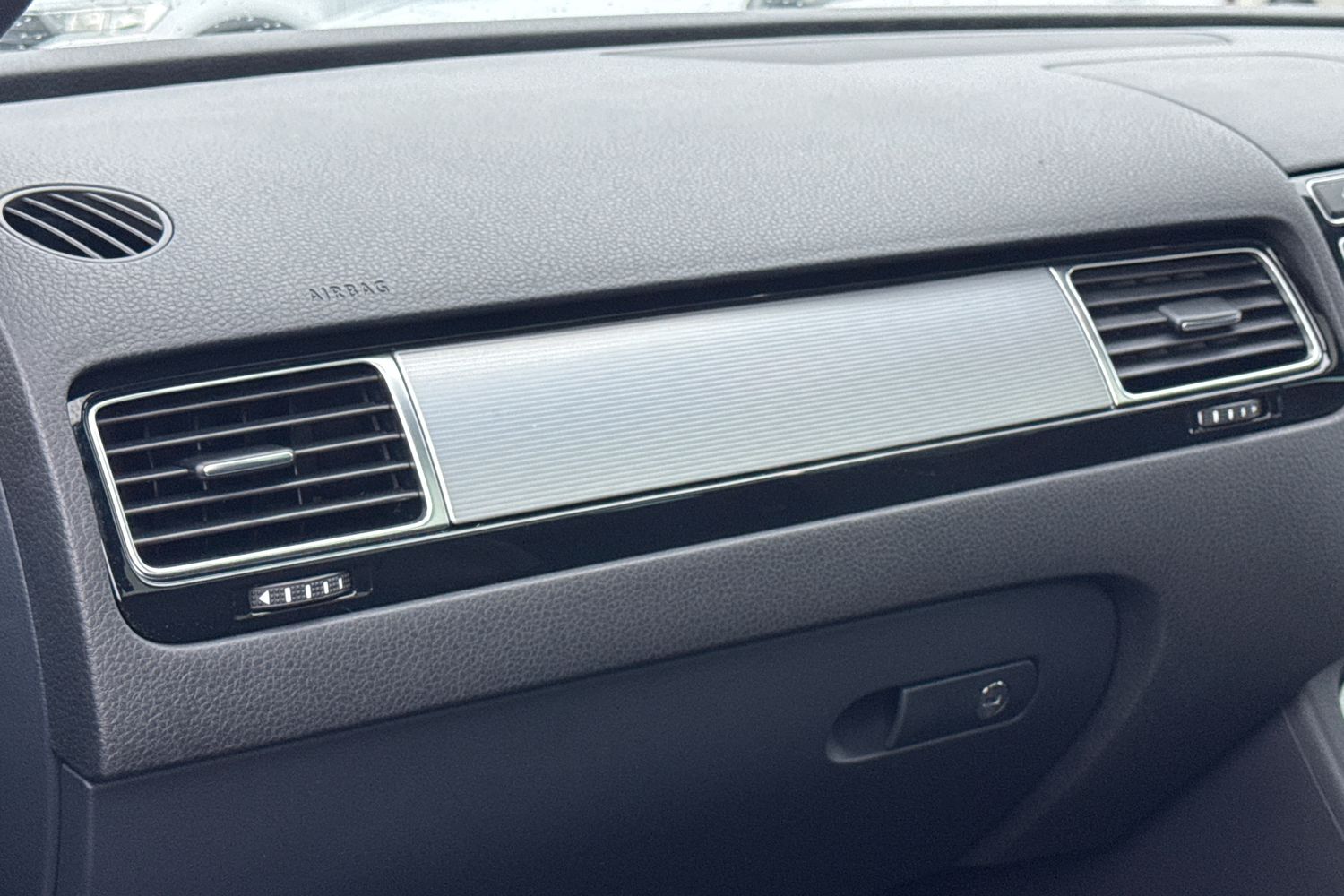 Used Volkswagen Touareg 2016 for sale - 76460945: Photo 33