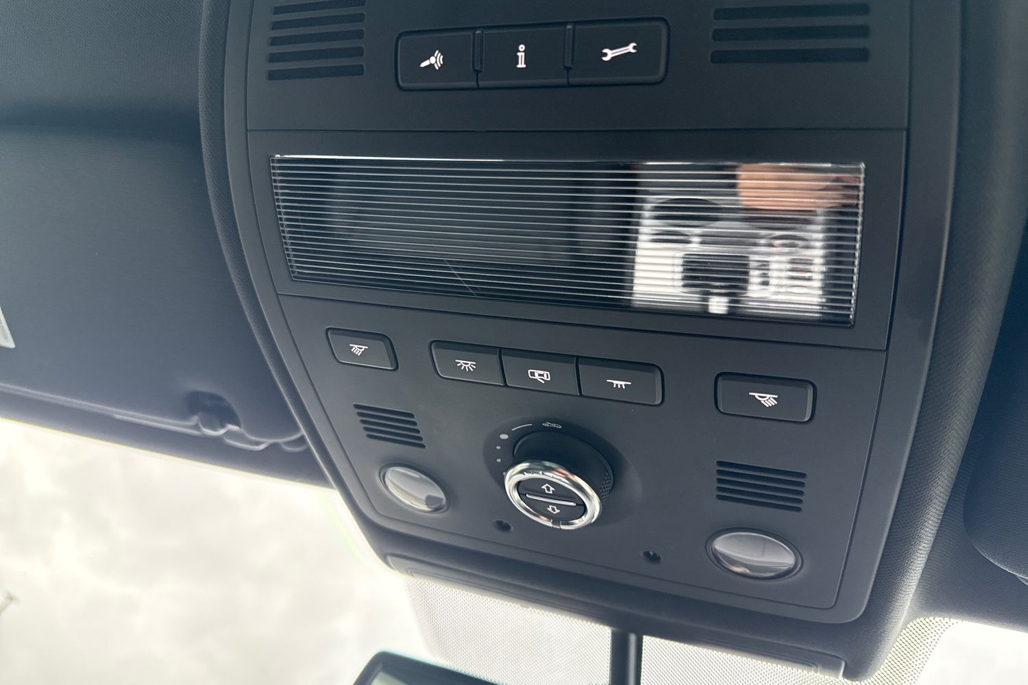 Used Volkswagen Touareg 2016 for sale - 76460945: Photo 44