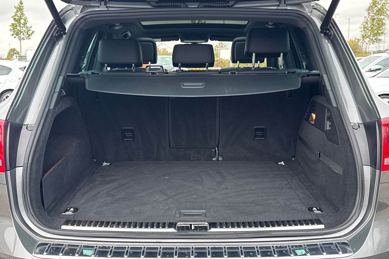 Used Volkswagen Touareg 2016 for sale - 76460945: Photo 6