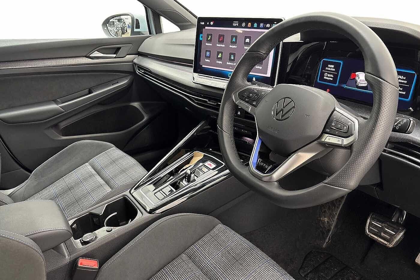 Used Volkswagen Golf 2025 for sale - 77666225: Photo 6