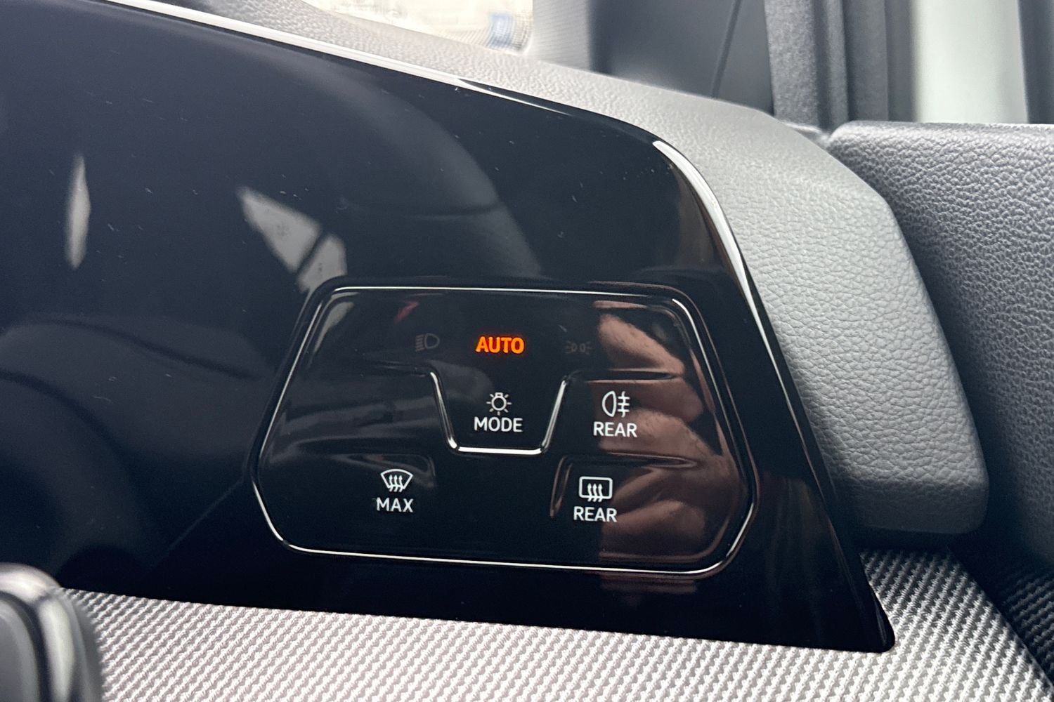 Used Volkswagen Golf 2024 for sale - 77500897: Photo 36