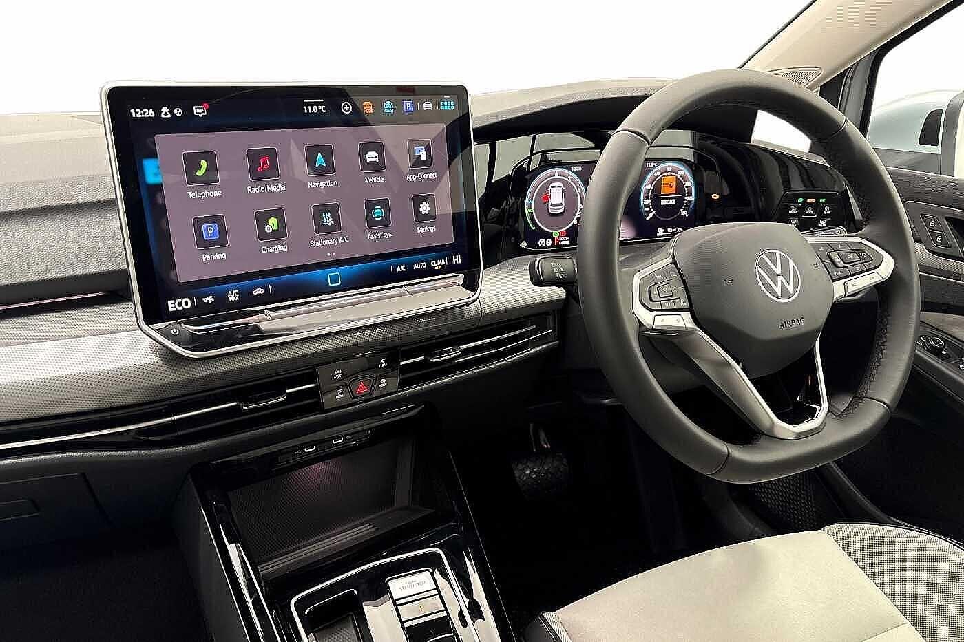 Used Volkswagen Golf 2025 for sale - 77666317: Photo 2