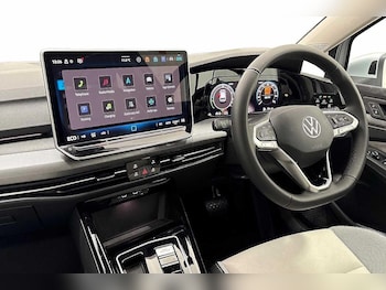 Used Volkswagen Golf 2025 for sale - 77666317: Photo