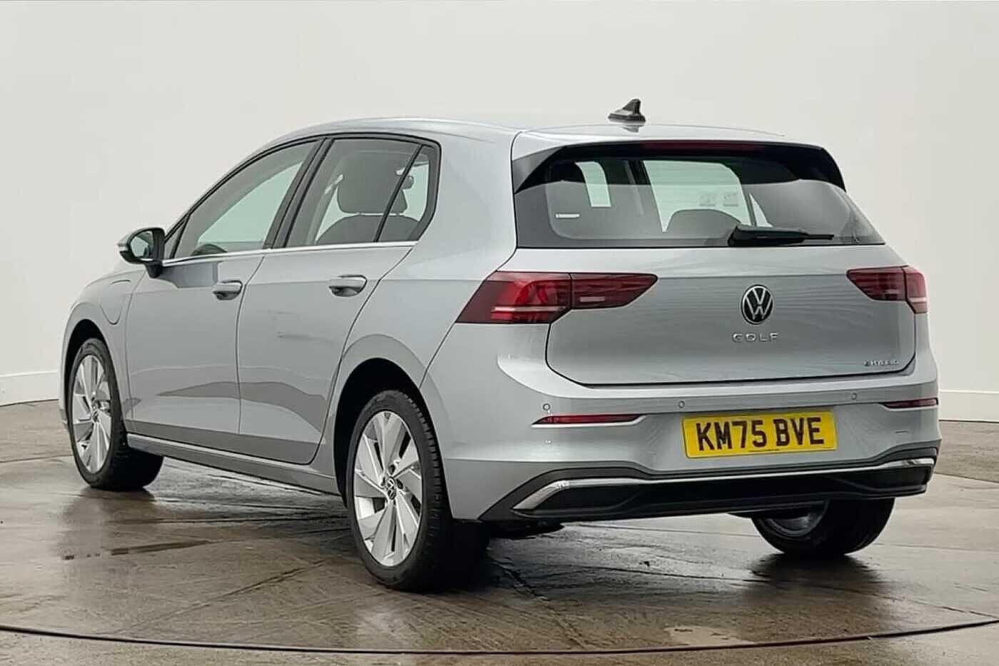 Used Volkswagen Golf 2025 for sale - 77666317: Photo 3