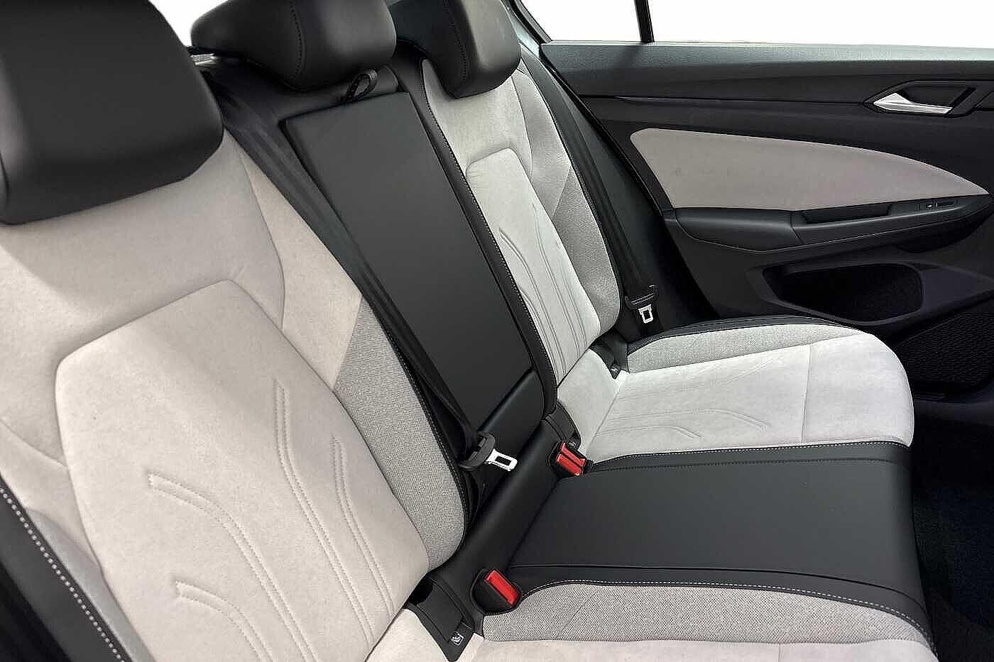 Used Volkswagen Golf 2025 for sale - 77666317: Photo 9