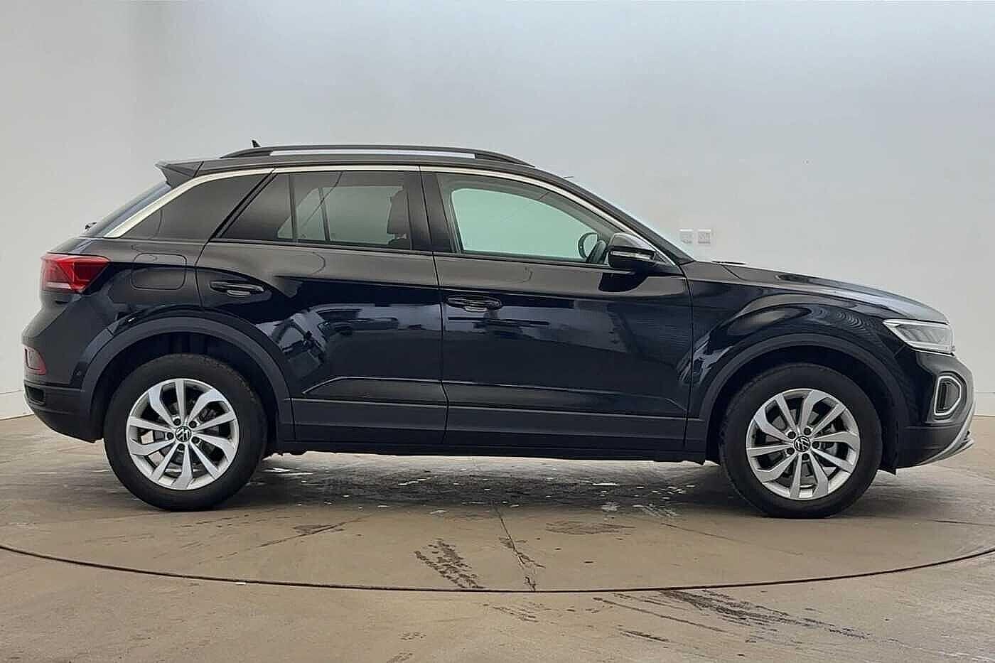 Used Volkswagen T-Roc 2025 for sale - 76330722: Photo 4