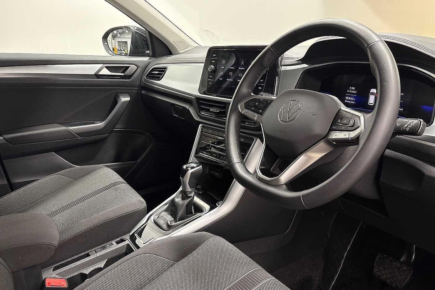 Used Volkswagen T-Roc 2025 for sale - 76330722: Photo 6