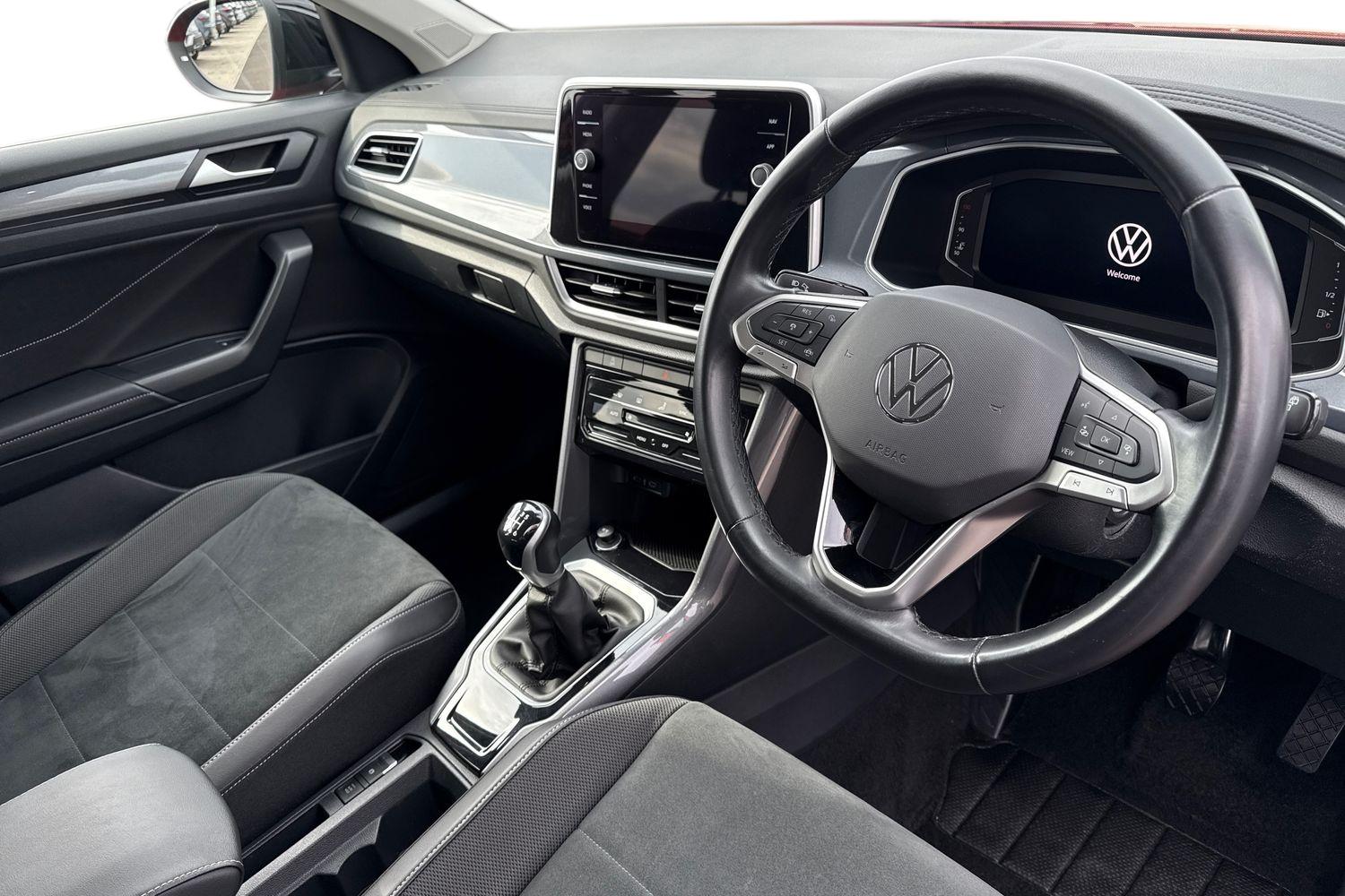 Used Volkswagen T-Roc 2023 for sale - 76148867: Photo 14