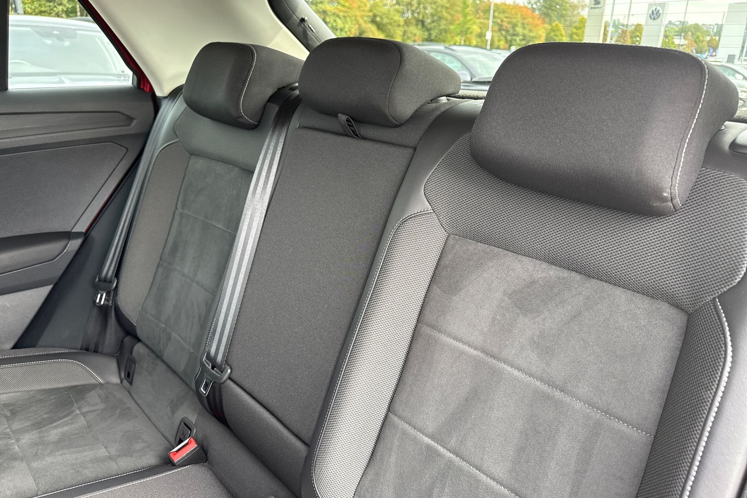 Used Volkswagen T-Roc 2023 for sale - 76148867: Photo 19