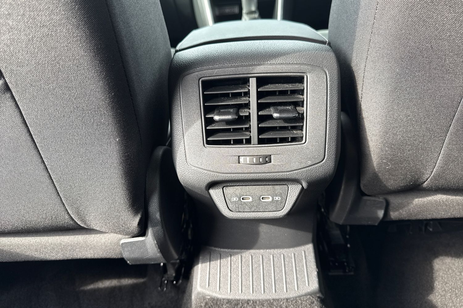 Used Volkswagen T-Roc 2023 for sale - 76148867: Photo 31