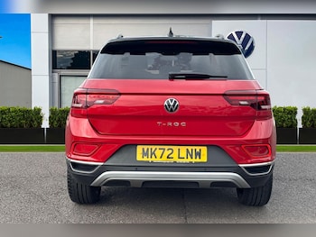 Used Volkswagen T-Roc 2023 for sale - 76148867: Photo 4