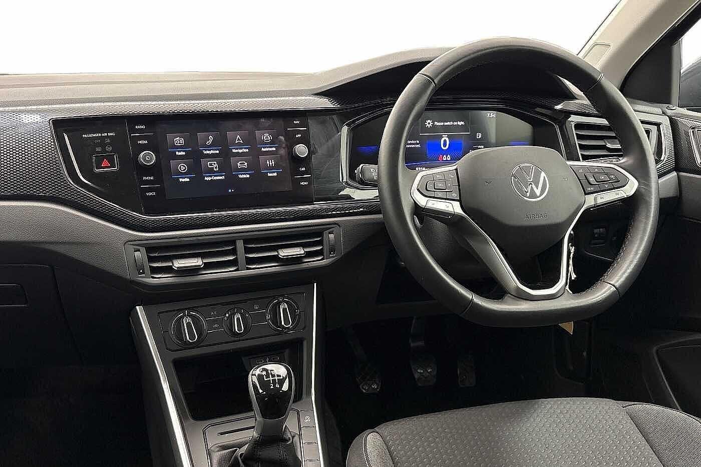 Used Volkswagen Polo 2024 for sale - 77421587: Photo 2