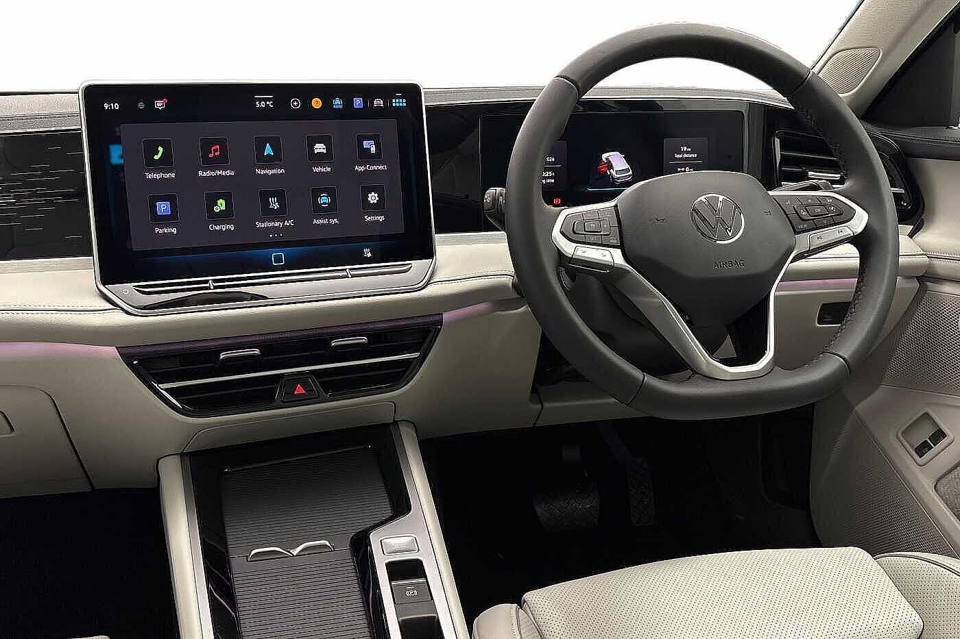 Used Volkswagen Passat 2025 for sale - 77340859: Photo 2