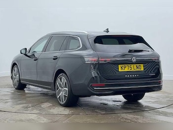 Used Volkswagen Passat 2025 for sale - 77340859: Photo