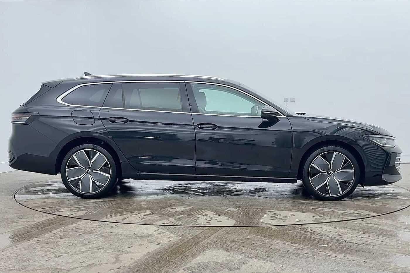 Used Volkswagen Passat 2025 for sale - 77340859: Photo 4