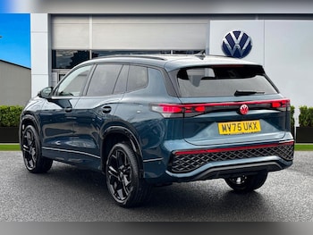 Used Volkswagen Touran 2025 for sale - 77700637: Photo