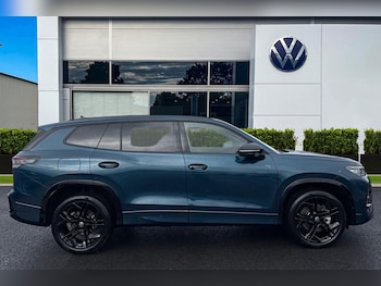 Used Volkswagen Touran 2025 for sale - 77700637: Photo