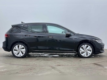 Used Volkswagen Golf 2025 for sale - 79490641: Photo