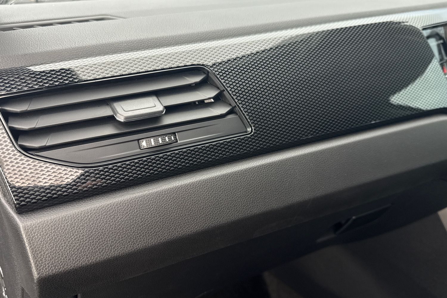 Used Volkswagen Polo 2024 for sale - 76617105: Photo 28