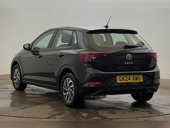 Used Volkswagen Polo 2024 for sale - 76617105: Photo