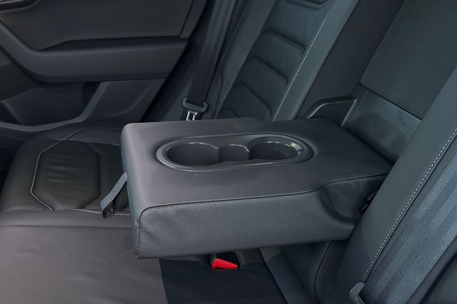 Used Volkswagen Touareg 2025 for sale - 76789723: Photo 29