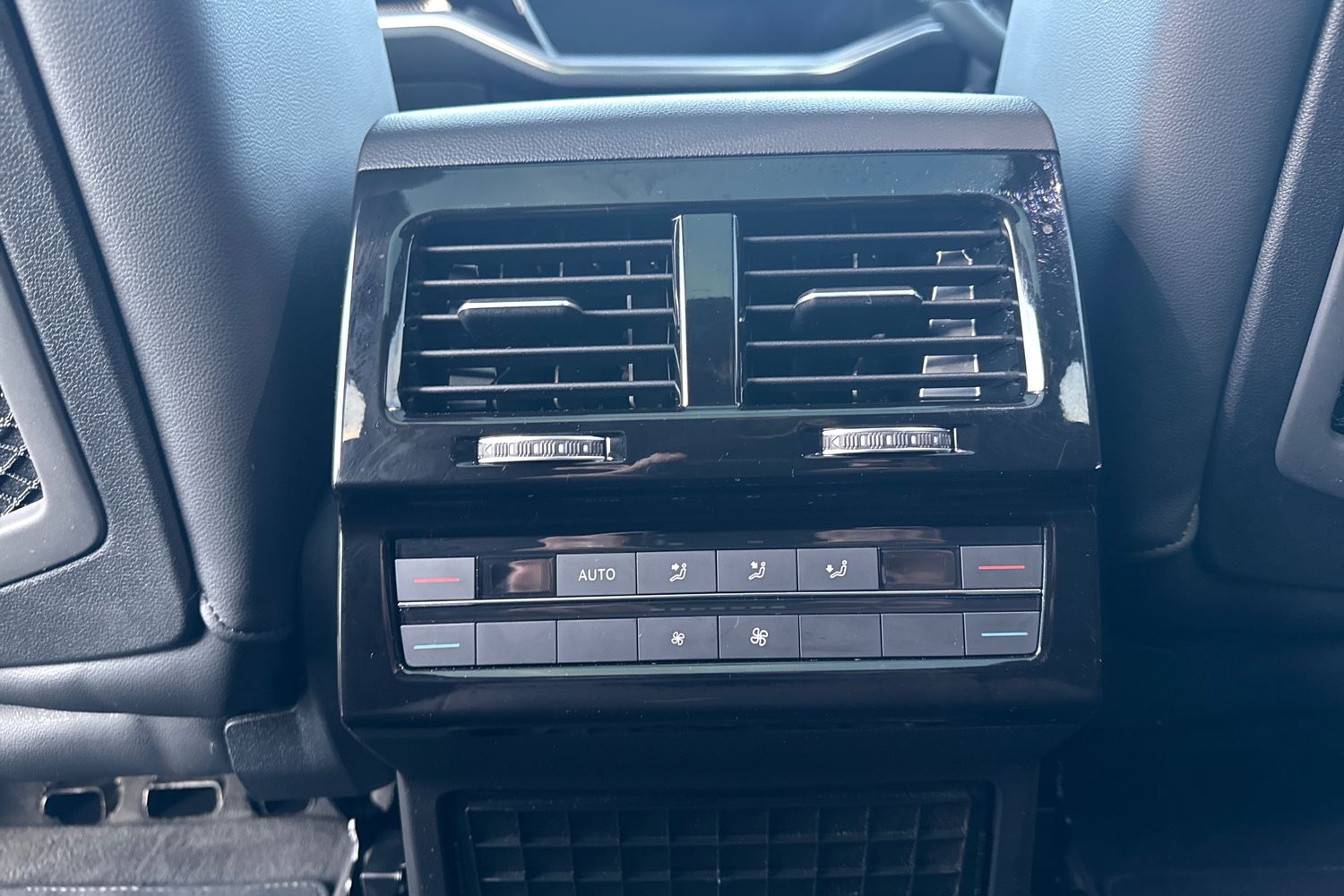 Used Volkswagen Touareg 2025 for sale - 76789723: Photo 30