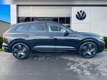Used Volkswagen Touareg 2025 for sale - 76789723: Photo