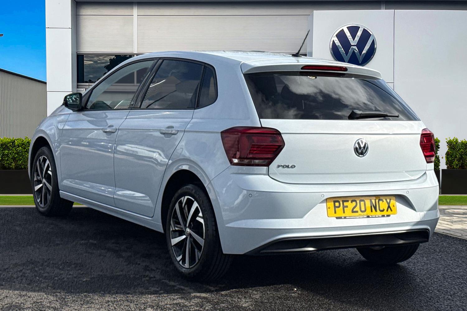 Used Volkswagen Polo 2020 for sale - 77692200: Photo 2
